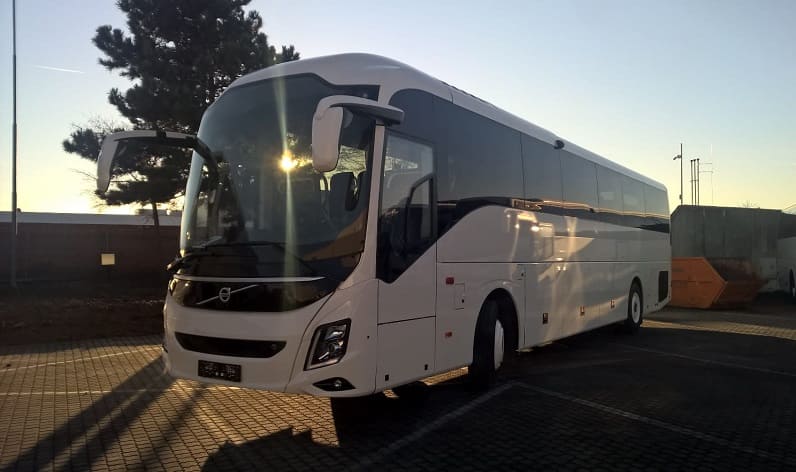 Île-de-France: Bus hire in Noisy-le-Grand in Noisy-le-Grand and France